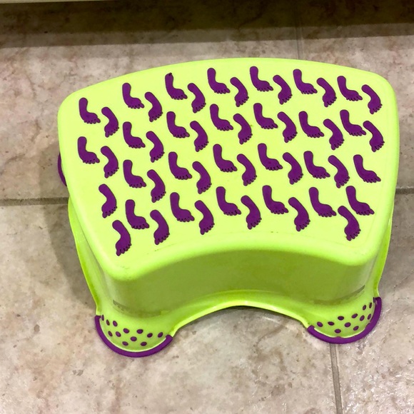 OKT Other - Toddler’s Footstep Step Stool